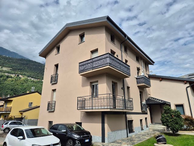 A MORBEGNO, IN ZONA SOLEGGIATA , APPARTAMENTO AL PRIMO PIANO