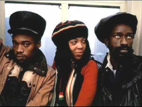 Black Uhuru ft. Sly & Robbie - Natural Mystic Dub