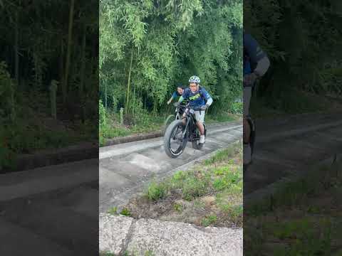 Uphill + stairs, electric mountain bike is so fierce! #ebikelife #emtb #mtblife #fatebike #emtblife