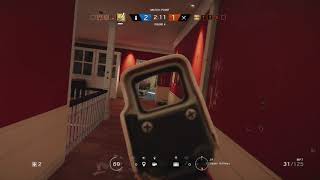 Rainbow Six Siege - Clutch... Should Have Died