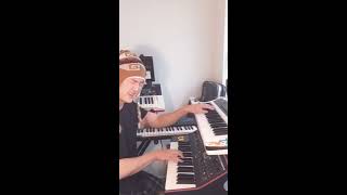 Jacob Collier - Hajanga (Playing over the chorus)