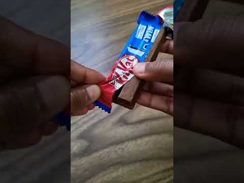 Let's Try KITKAT ORIGINAL & WIN PLAYSTATION PS5 #GroceryStoreFinds 🇸🇦