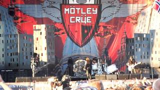 MOTLEY CRUE - Rattlesnake Shake - SONISPHERE KNEBWORTH 2010