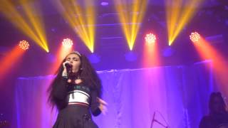 Charli XCX - Caught In The Middle (HD) - Heaven - 30.10.14