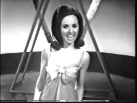 Teach Me Tonight -  Susan Maughn