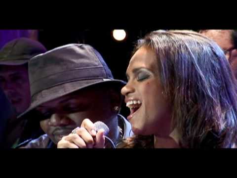 MC Marcinho e Flavia Santana - Quer casar comigo, amor? Ao Vivo |  Pedido de Casamento