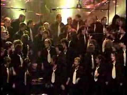 le choeur pop de sherbrooke - le bonheur te fait de l'oeil