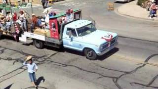 preview picture of video 'Templeton CA 2009 Fourth of July parade (part 2) [HQ]'
