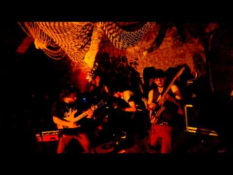 Pryapisme - Un Druide est giboyeux lorsqu'il se prend pour un neutrino (Live Ending)