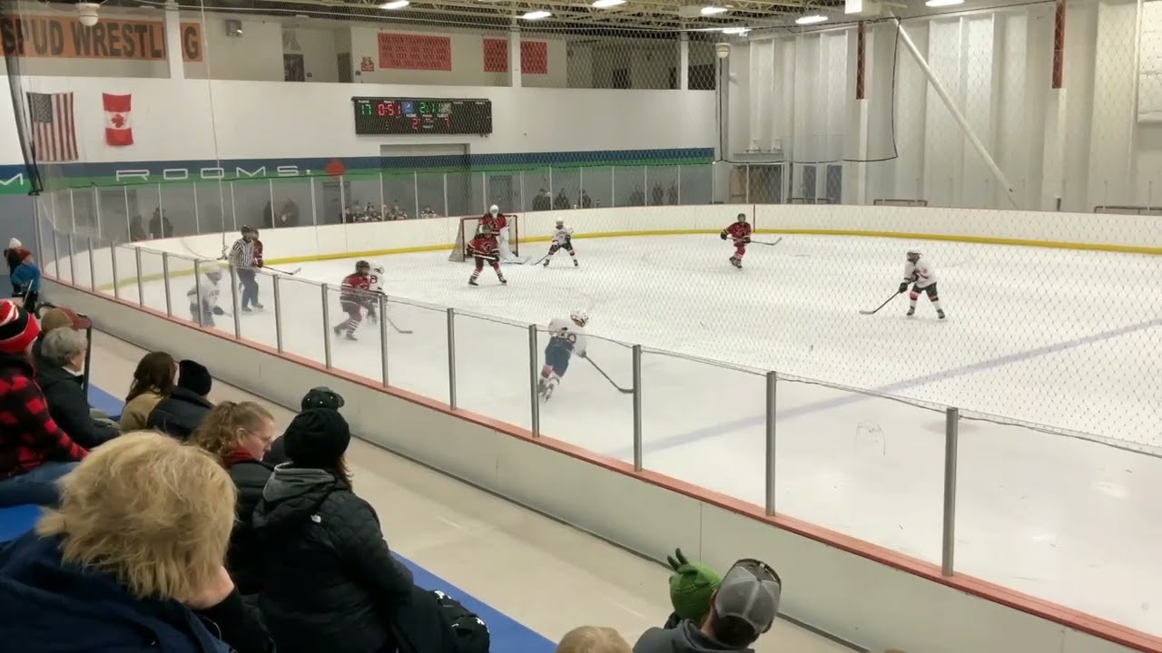 Game 04: 8-2 Flyers, Lionel buries a rebound from Easton