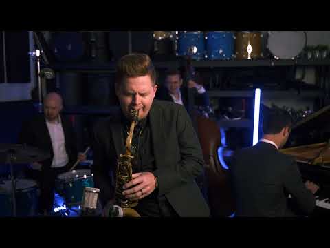 Alex Hahn - This I Dig of You feat. Jazz Exhibition