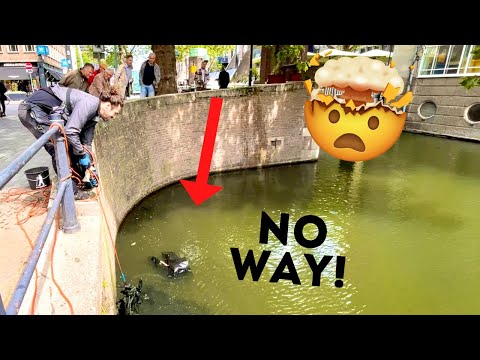 What People Lose In The CANAL (Magnet Fishing)