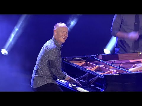 The Piano Guys - What Makes You Beautiful (Live on SoundStage - OFFICIAL)