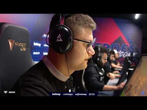 Find somebody that will slap you the same way degster slaps his teammates | CS:GO Highlights