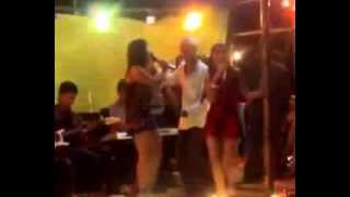 Download lagu Artis dangdut  goyang heboh  ---  sama aki aki mp3