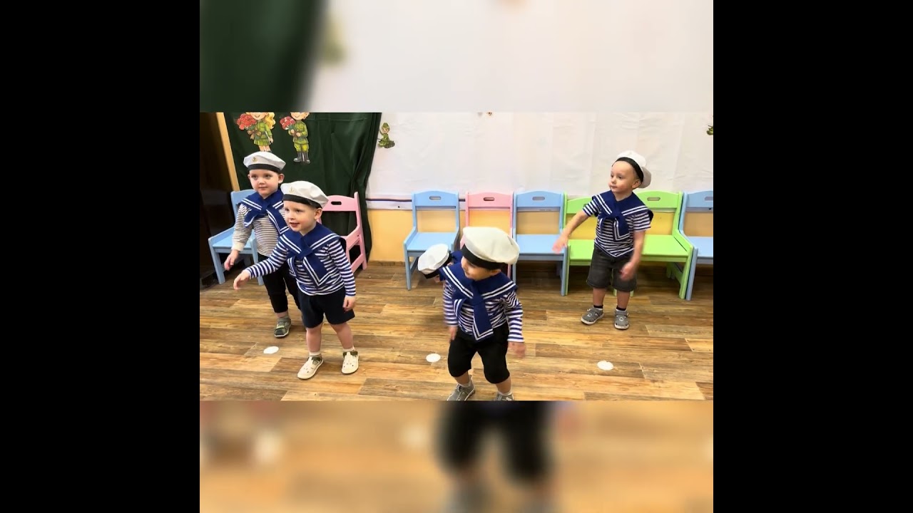 «Юные морячки»