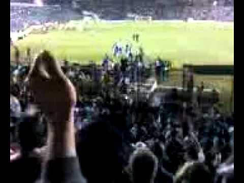 Festa no chiqueirão no Brasileirão-Figueirense 2 x 3 Avaí