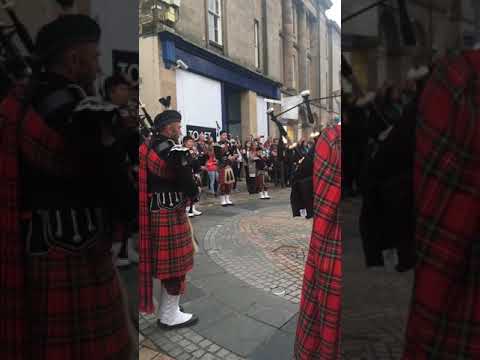 Marching band in Inverness (live)