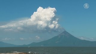 У Нікарагуа, після 100 років сну прокинувся вулкан Момотомбо. ВІДЕО