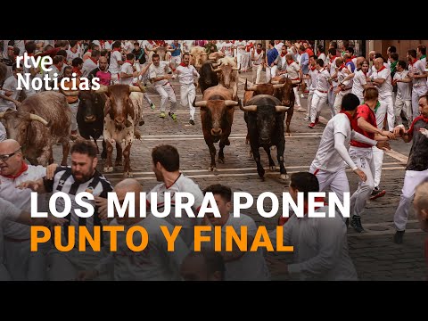 Thu July 14 2022 encierro with Miura bulls in Pamplona