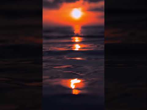 The Most Beautiful Ocean Sunset Ever Caught on Camera!