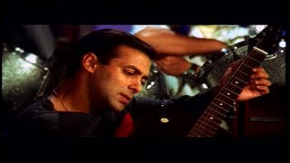Download lagu Salman Khan Composes a Song (Kahin Pyaar Na Ho jaye) mp3