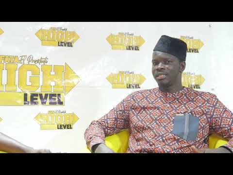 Ndongo D sur la plateau de High Level avec Fata