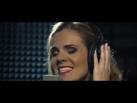 Veronika Rabada - V Tichu / Titulná pieseň k rozprávke ČAROVNÝ KAMIENOK