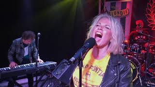 Totally Blondie Picture This Livestream Version