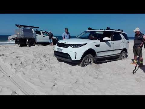 Land Rover Discovery 5 low traction launch demo@ Bribie Island visit 1
