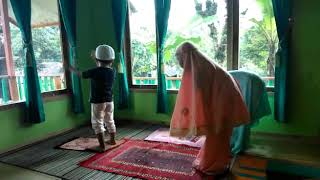 Download lagu #VIRAL BALITA JADI IMAM SHOLAT mp3
