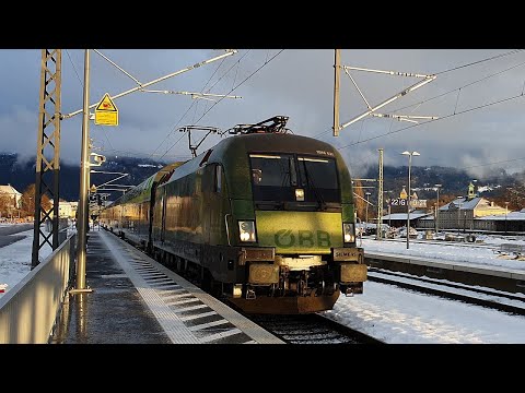 Regional train service at Lindau-Reutin in heavy snow: With class 1016, 1116 & 1144