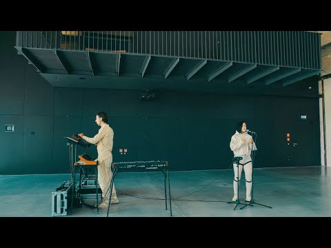 Jahrund - Vestige (Live Music Video) A Cosmic Odyssey in Synth Music