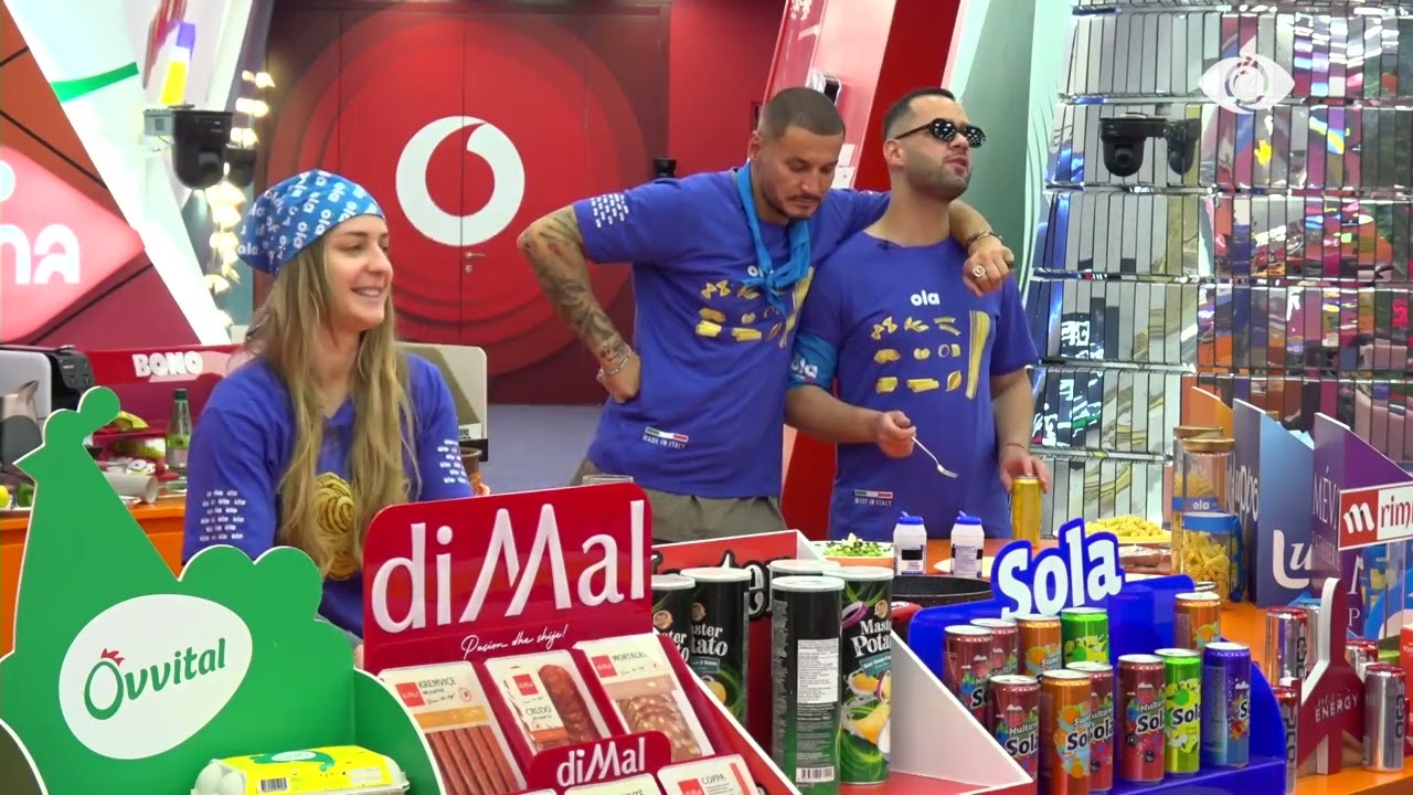 Juela prezanton pjatën e saj me makarona