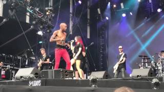 Mat Bastard feat. A-Vox - "More Than Friends" @ Solidays 2017 (25/06/17)