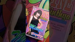 Download lagu Mimpi Ine Sinthya Ciptaan Muctar B #bedahkaset #dangdut #inesinthya mp3