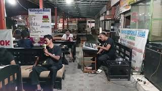 Download lagu # cover # sewu kuto by Drs Hascariyanto di wedangan relax kuliner  katamso sragen mp3