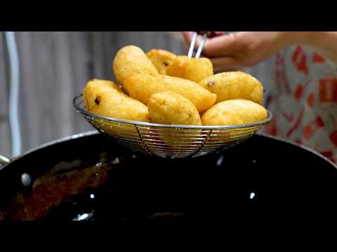 How to Make Ham Sui Gok (Cantonese Glutinous Rice Dumplings) | Crispy Fried Dumplings Recipe