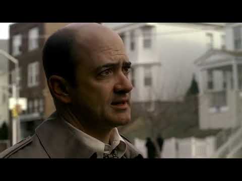 Sopranos - Agent Harris tells Tony he is in danger from NY (The Blue Comet)