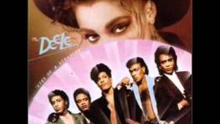 THE DEELE - hip chic