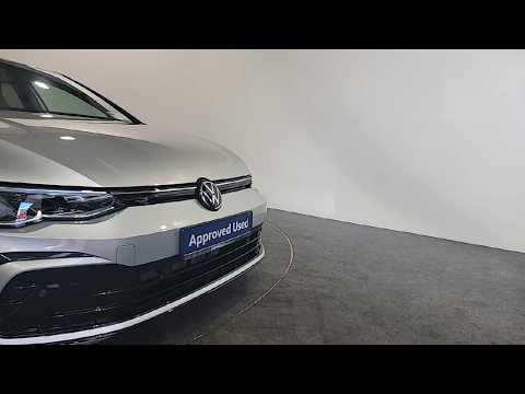 Volkswagen Golf 1.5 TSI 130HP R-Line - Image 2