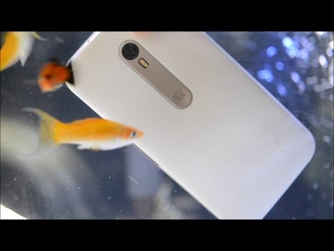 2015 Moto G 3rd Generation - Unboxing, Impressions, and Waterproof Test