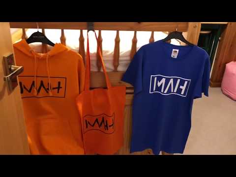 MAX AND HARVEY MAH MERCH BEDROOM TOUR - GYMNAST / CHEERLEADER KARINA & HER GYMNASTICS