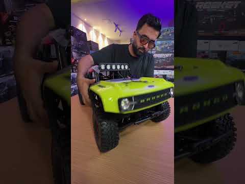 FMS 10702 for Ford Bronco 1/7 2.4G 4WD 80km/h RS EB Brushless RC Car Short Course Off-Road Truck Metal Chassis Hobbywing Motor ESC Metal Drive Shafts Gears Three Differentials Gyro LED Light Full Proportional Vehicles Models Toys - Racing Livery A