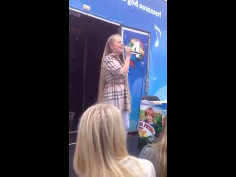 Mathea Mari- Let it go