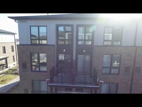 Upgraded Modern Townhouse - 1210 Main St., Milton