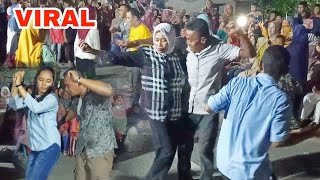 Download lagu Fokus Ibu Baju Kotak dan Pasangannya 'Kok Nggak Juara? || Lomba Joget Wakatobi mp3