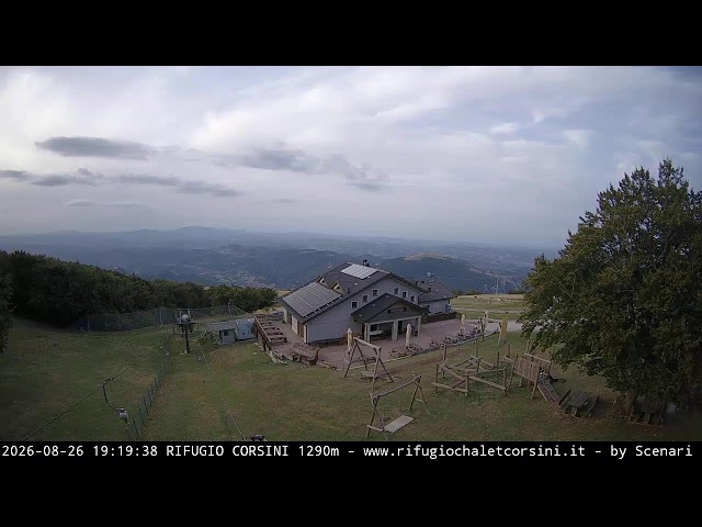 ネローネ山 コルシーニ小屋