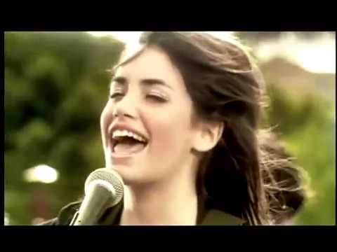 Me Pasan Cosas (versão Argentina) - Chiquititas