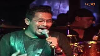 Download lagu Lagenda Cintaku - Lefthanded Live & Unplugged at Planet Hollywood '06 mp3